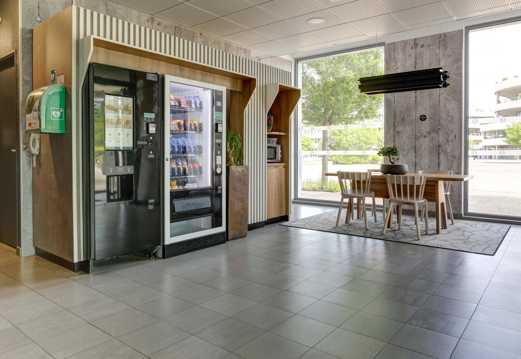B&B Hotel Reims Bezannes Экстерьер фото